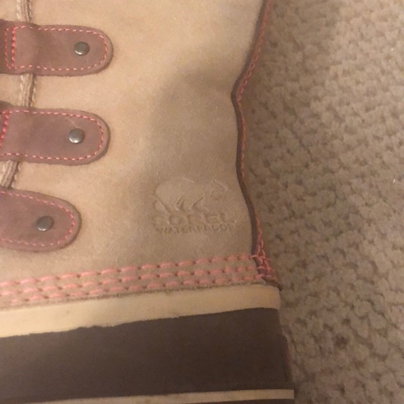 EUC SOREL FUR LINED WINTER BOOTS - Picture 8 of 8